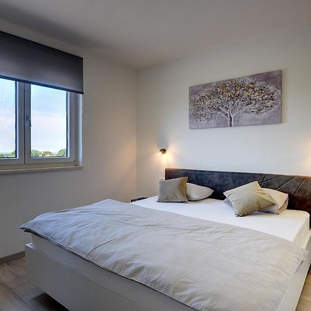 Holiday House With A Parking Space Valtura, Pula - 22784 Exterior foto