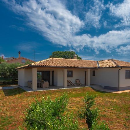 Holiday House With A Parking Space Valtura, Pula - 22784 Exterior foto